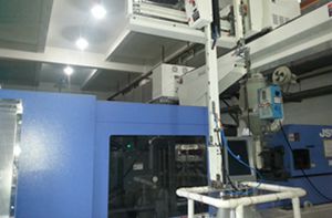 injection molding machine002.jpg injection molding machine002.jpg