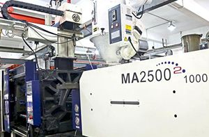250T injection molding machine.jpg 250T injection molding machine.jpg